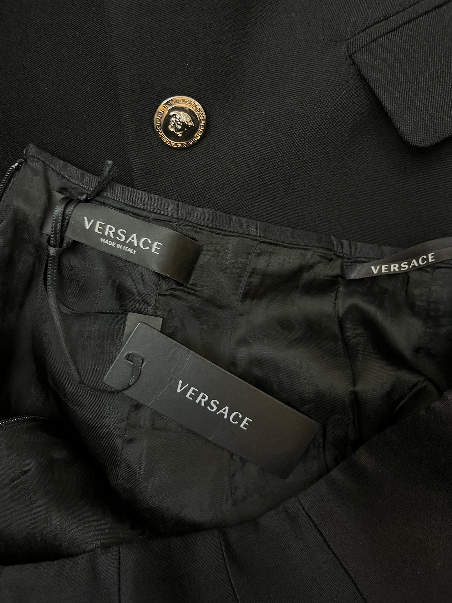 Versace AW 2023 Houglass Single-Breasted Blazer Suit & Skirt Set