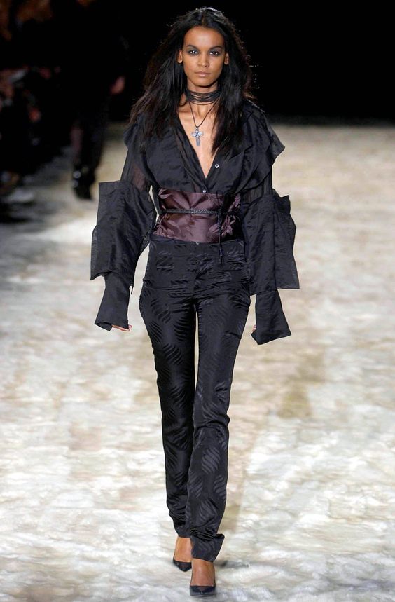 Gucci by Tom Ford AW 2002 Full Look